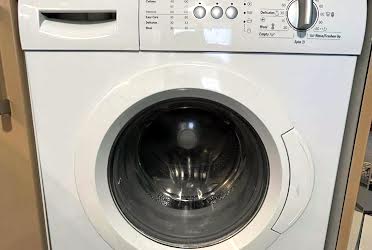 1832942666203656