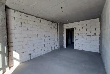 1827551985638678