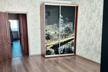 1831294831807696