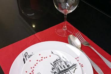 1836548692875713