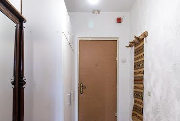 1831756727456732