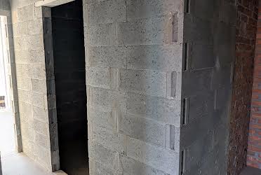 1836437533758735