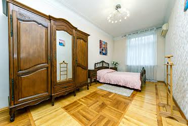 1832371703266746