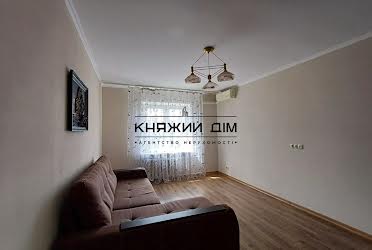 1831994096487770