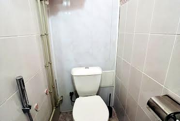 1835805580737817