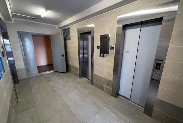 1832806773045820