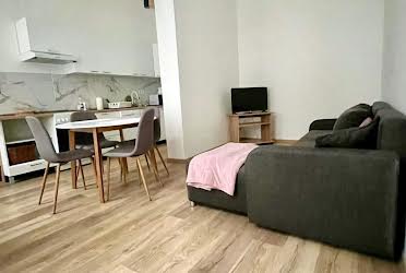 1832538305343826
