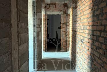 1827474656667083