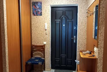 1735994395676863