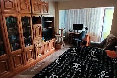 1834354708653864