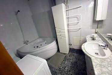 1831562581192865