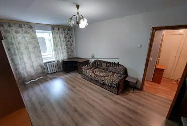 1830728716627872