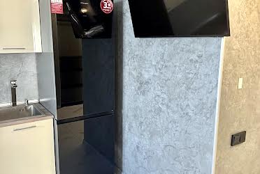 1835111689896872