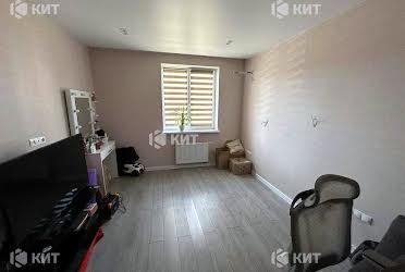 1834818756626885