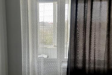 1831994880870089