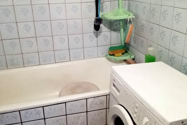 1831906579513912