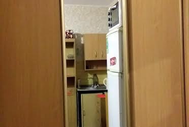 1825573672975916