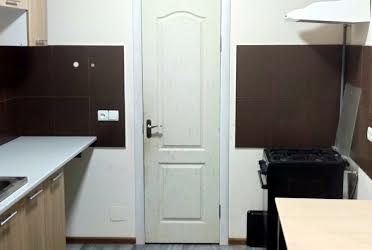 1832369815369092