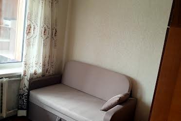 1835070760575932