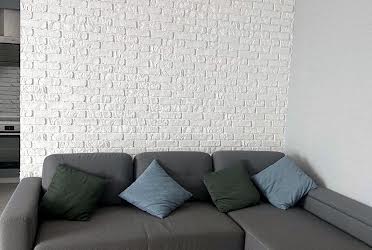 1836366323285975