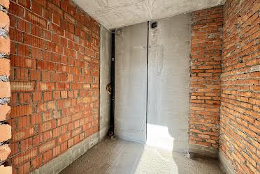 1816800690787982
