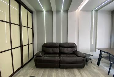 1836341835728990