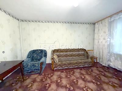 квартира за адресою Шкільний пров., 1-Б