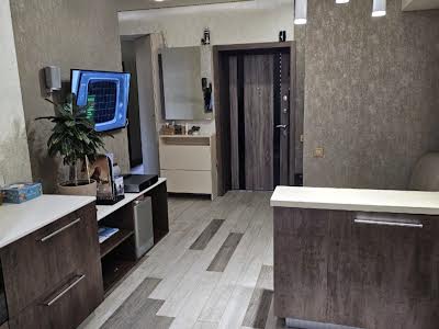 квартира по адресу Євгена Рихліка вул., 11