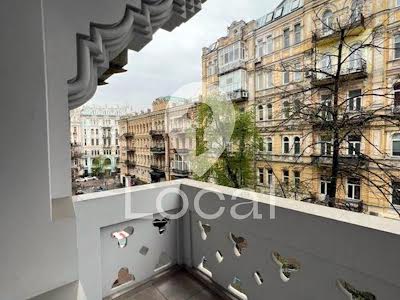 квартира за адресою Заньковецької вул., 6