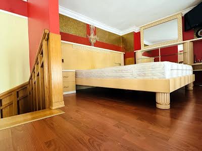 квартира по адресу Круглоуниверситетская ул., 14