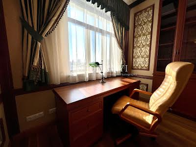 квартира за адресою Хрещатик вул. (Kreschatic), 27б