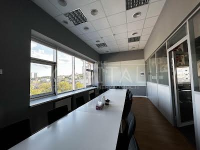 комерційна за адресою Київ, Сім'ї Прахових вул. (Гайдара), 58/10
