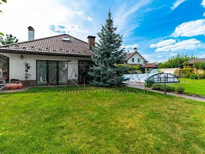будинок за адресою с. Іванковичі, Авіаторів
