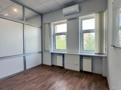 комерційна за адресою Олеся Гончара вул., 41