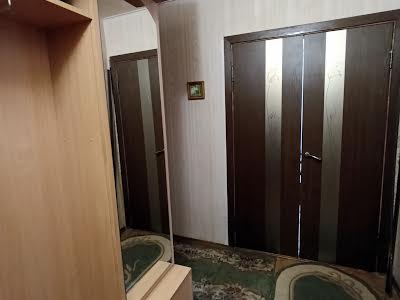 квартира за адресою вул. Небесної Сотні, 24