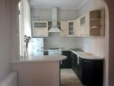квартира за адресою Лаврська вул. (Січневого Повстання), 6