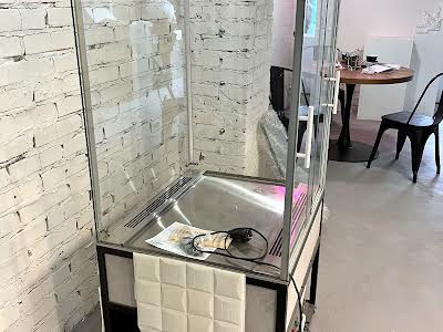 коммерческая по адресу Салютная ул., 2