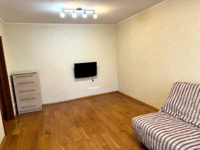 квартира за адресою Чорнобильська вул., 21