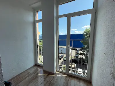 квартира за адресою Регенераторна вул., 4