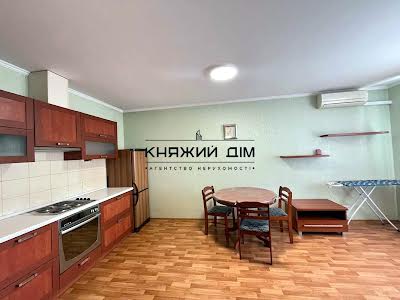 квартира по адресу Миколы Бажана просп., 12