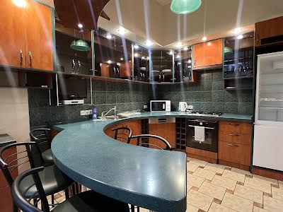 квартира за адресою Антоновича вул. (Горького), 9