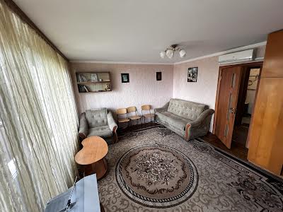 квартира за адресою Гузара Любомира, 17