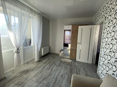 квартира по адресу Единства ул., 6