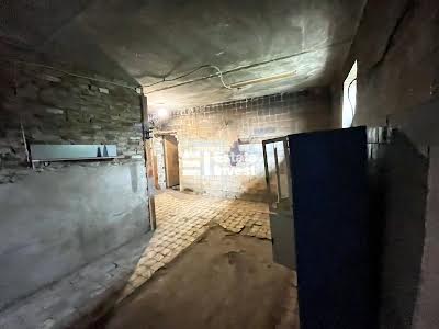 комерційна за адресою с-ще. Затишне (Радгоспне), Миру, 5