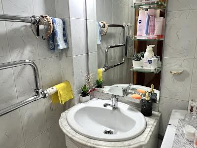 квартира за адресою Митрополита Андрея Шептицького вул. (Анатолія Луначарського), 3а