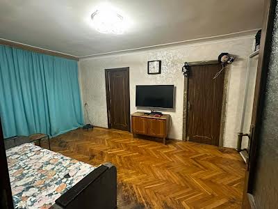 квартира за адресою Леоніда Каденюка просп. (Юрія Гагаріна), 13