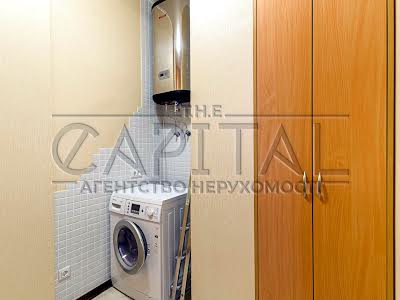 квартира за адресою Олександра Кониського вул., 28А-30А