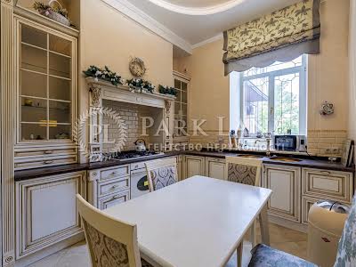 квартира по адресу Малая Житомирская ул., 5