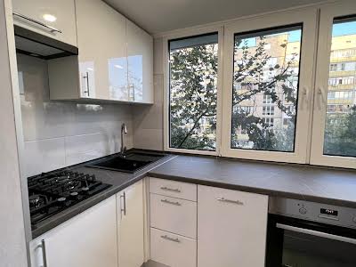 квартира по адресу Михаила Котельникова ул., 7