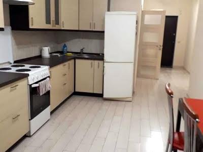 квартира за адресою Драгоманова вул., 40-Е